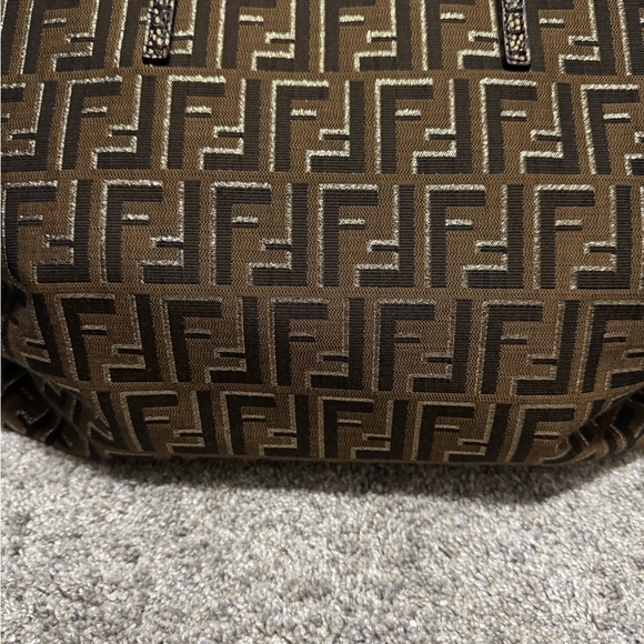 Fendi Lampo Zucca Roll Tote *Limited Edition* - Picture 4 of 13